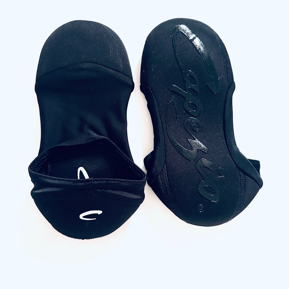 Capezio Black Dance Grip Slipper